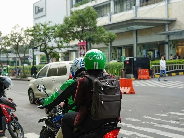 Transportasi Online Diatur Lebih Adil