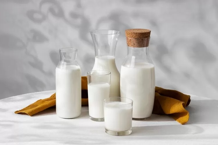 Tips Lengkap Memilih Susu Sehat, Dari Kandungan Protein Hingga Kalori Harian