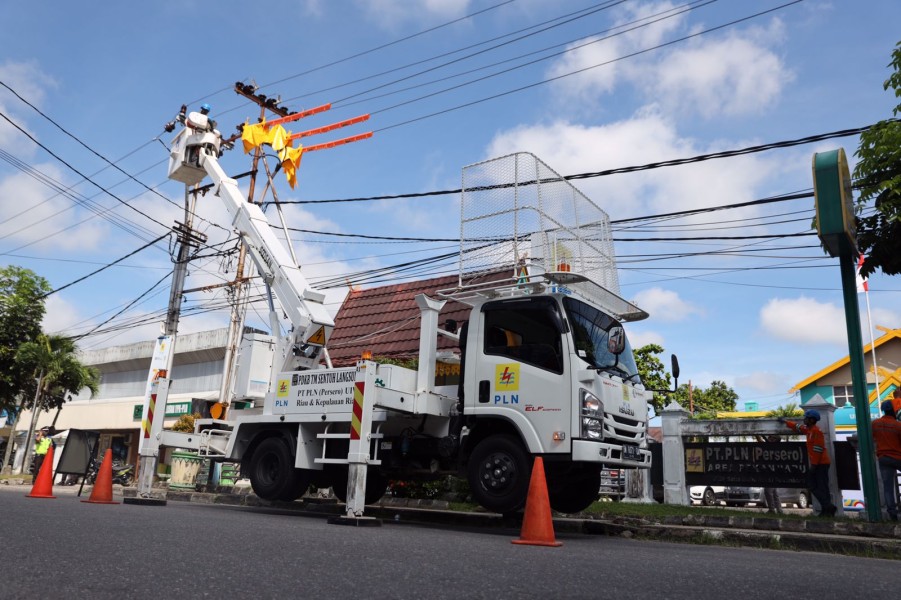 PLN Regional Riau dan Polda Riau Perkuat Sinergi, Dukung Pembangunan Infrastruktur Listrik untuk Kemajuan Provinsi Riau