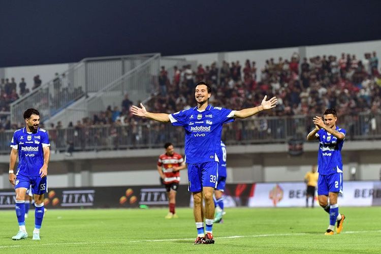 Persib Bandung Menang Telak atas Madura United Haye Cetak Gol