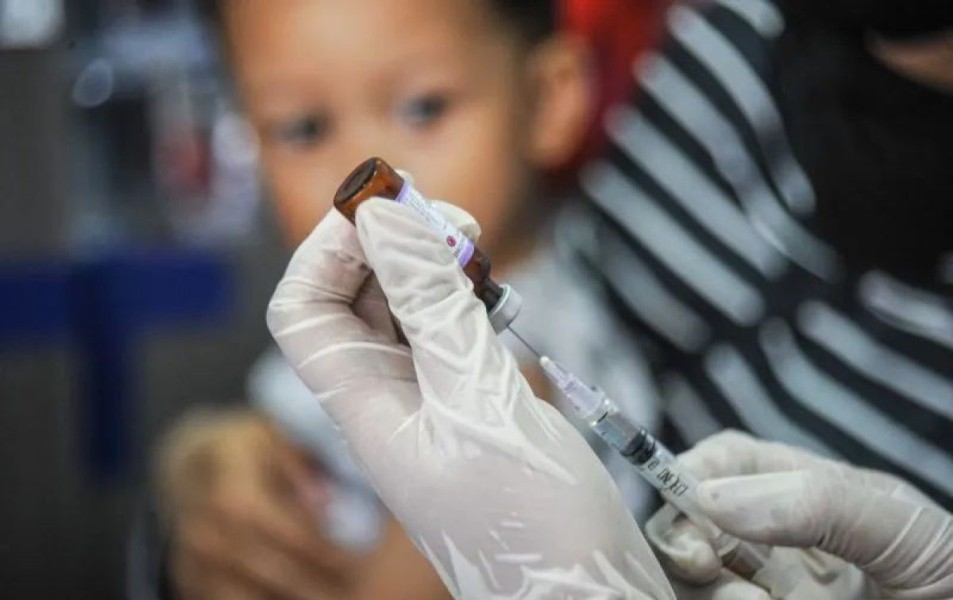 Dokter Imbau Orang Tua Lengkapi Vaksin Anak Dokter Imbau Orang Tua Lengkapi Vaksin Anak