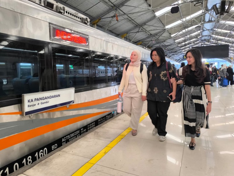 KAI Implementasikan Program Diskon Tiket Transportasi Pemerintah untuk Libur Nataru 2025/2026