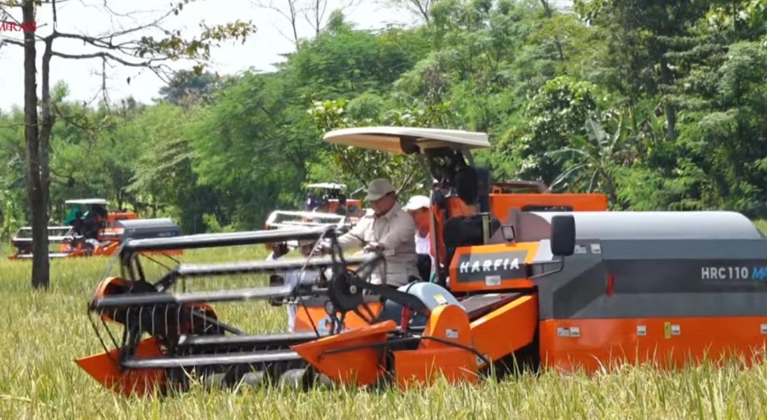 Presiden Prabowo Pimpin Panen Raya Padi Serentak di 14 Provinsi, Kalsel Tegaskan Komitmen Swasembada Pangan