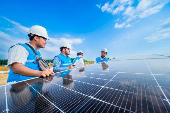 Program PLTS 100 GW Mampu Hemat Subsidi BBM Hingga 21 Triliun
