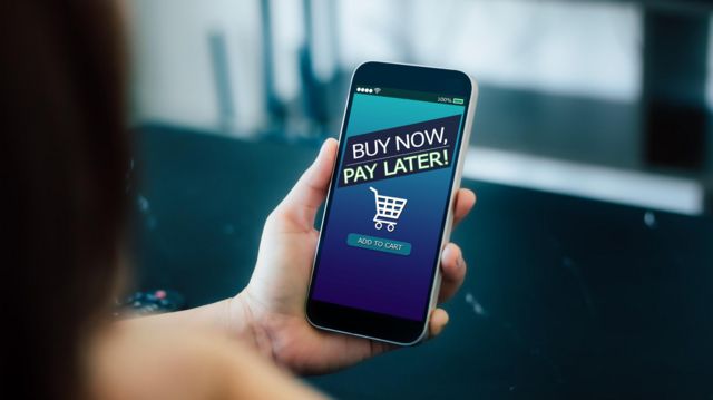 PayLater: Solusi Finansial di Era Digital atau Ancaman Kemiskinan?