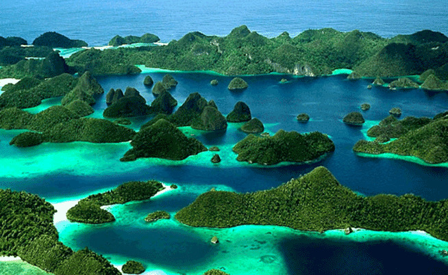 6 Destinasi Alam Terindah di Indonesia, dari Nusa Penida hingga Raja Ampat yang Wajib Dikunjungi