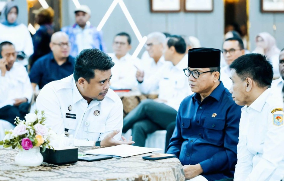 Menteri Desa Puji Gubernur Sumut dalam Mempercepat Pembangunan Nias Utara