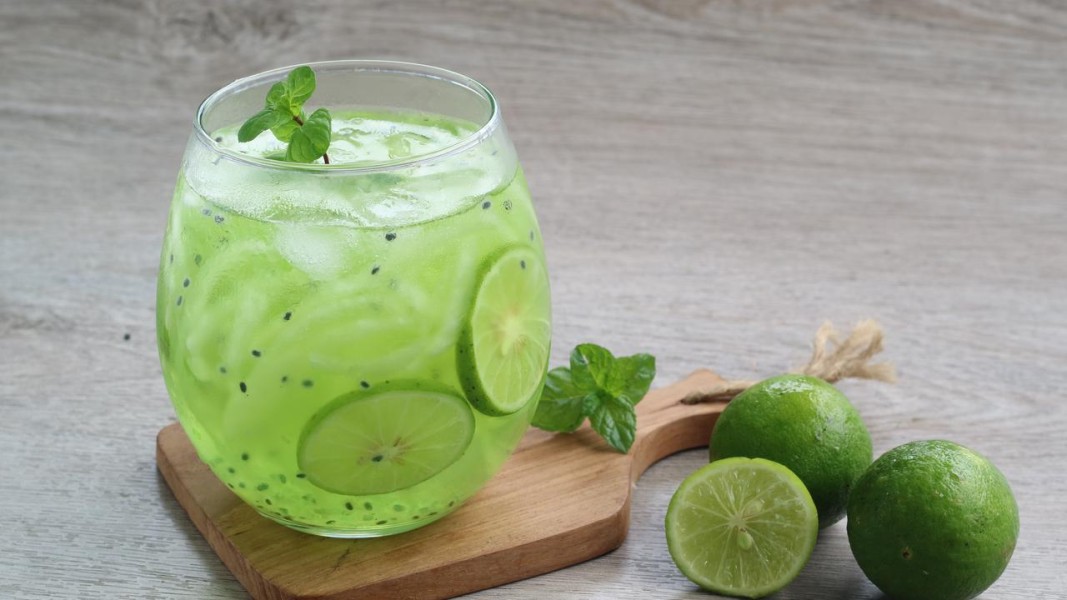 7 Resep Es Takjil Segar Tanpa Susu yang Wajib Dicoba Saat Berbuka Puasa