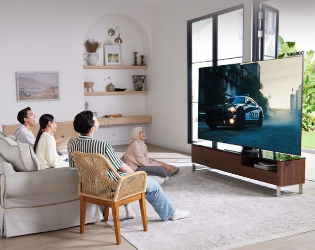 Gelar Ramadan, Samsung Pamerkan TV Baru dengan Layar 98 Inci untuk Momen Keluarga yang Lebih Bermakna