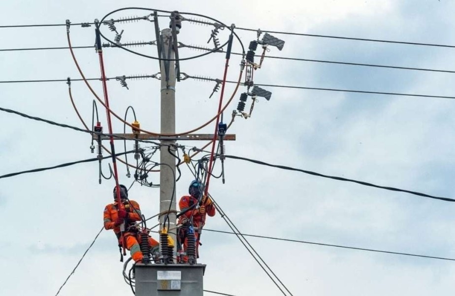 PLN Lakukan Pemeliharaan Jaringan, Gianyar dan Mengwi Padam