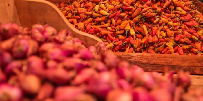 Harga Bawang dan Cabai Naik, Update Harga Sembako Jatim Hari Ini