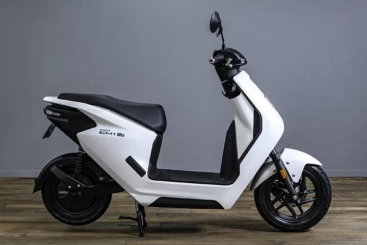 Diskon Motor Listrik Honda e: untuk Warga Lampung