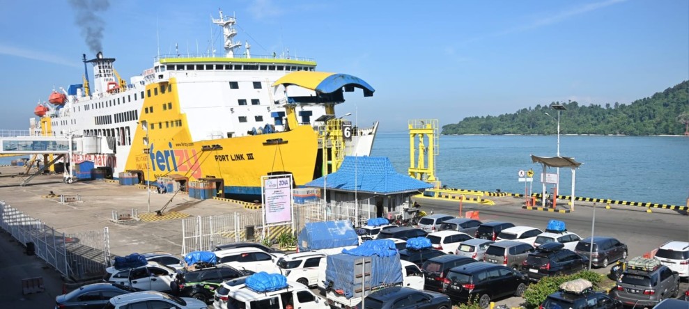 ASDP Siapkan 36 Kapal Roro Hadapi Puncak Arus Mudik Lebaran 2025 di Pelabuhan Merak