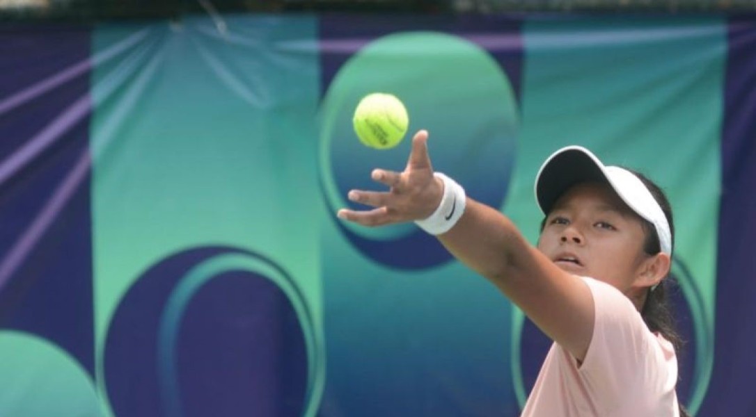 Shinar Zahra Bersinar Gemilang di Ajang Tenis Junior Jakarta