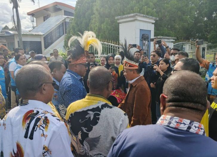 Menteri ESDM Tinjau Progres Penyambungan Listrik di Kabupaten Sarmi