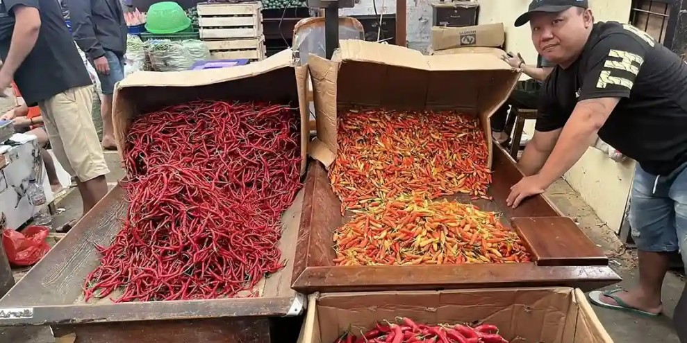 Harga Bawang Merah dan Cabai Rawit Melonjak di Pasar