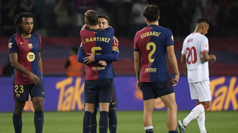 Barcelona Pilih Pavard Gantikan Martinez, Napoli Incar Hojlund