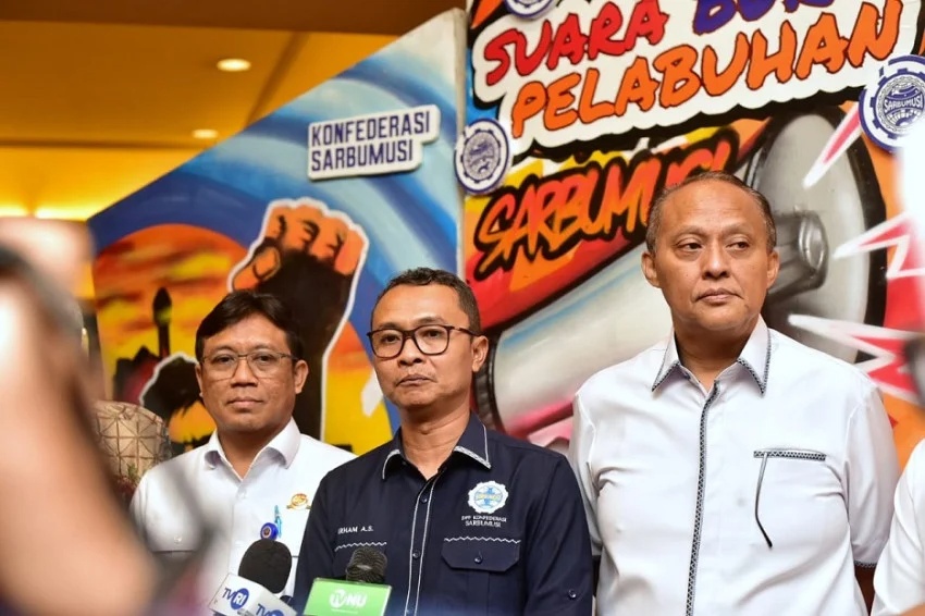 Sarbumusi Desak Pemerintah Tingkatkan Kesejahteraan Buruh TKBM Pelabuhan Sarbumusi Desak Pemerintah Tingkatkan Kesejahteraan Buruh TKBM Pelabuhan