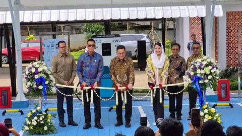 PLN dan Kementerian Perdagangan Resmikan SPKLU, Dorong Ekosistem Kendaraan Listrik Nasional