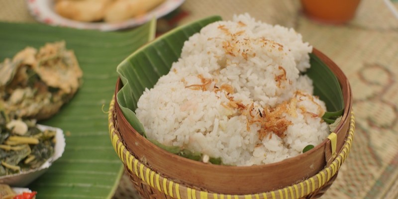 Resep Nasi Gurih Lezat Praktis Agar Hidangan Lebaran Makin Istimewa