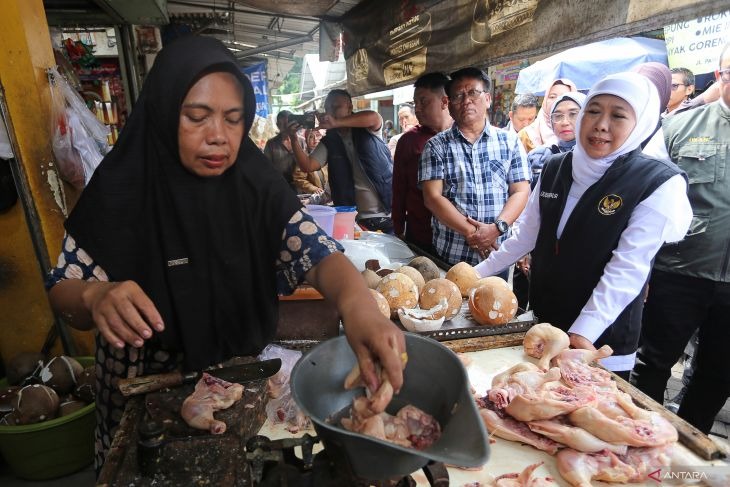 Gubernur Jatim Sidak Harga Sembako Pastikan Stok Ramadan 2026 Aman