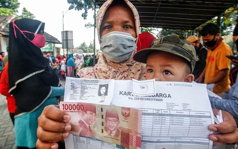 Pemerintah Indonesia Siapkan BLT BBM 2025: Jadwal Pencairan, Besaran, dan Syarat Penerima