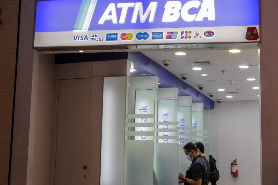 Anomali Strategi BCA: Menambah Ribuan ATM di Tengah Tren Penurunan Nasional