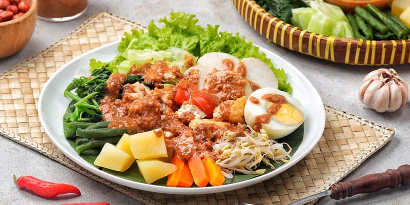 12 Rekomendasi Gado-Gado Paling Enak dan Legendaris di Jakarta Tahun 2026 Wajib Dicoba Pecinta Kuliner Nusantara
