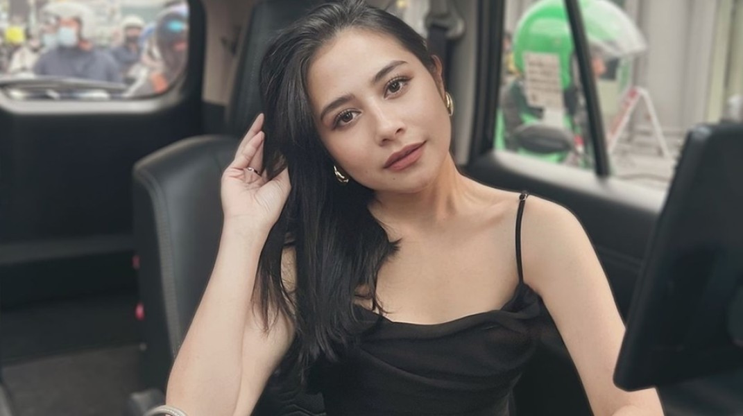 Prilly Latuconsina Curi Perhatian dengan Make Up Baru