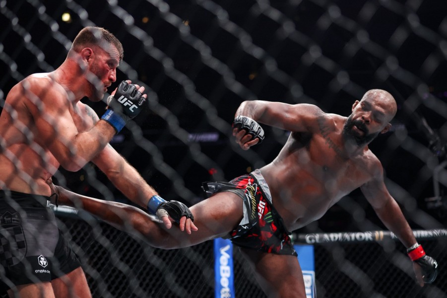Jon Jones Tegas Menjaga Komitmen Meski Gagal Tampil di UFC Gedung Putih