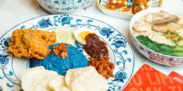 Ciak Tiam Sajikan Nasi Lemak Unik dan Char Kway