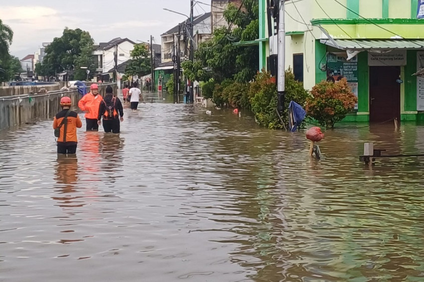 Hujan Deras Sejak Sabtu Siang, Kawasan Perumahan di Bekasi Dilanda Banjir