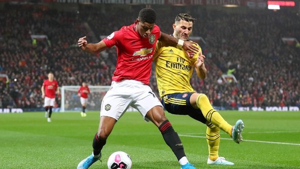 Arsenal Ciptakan Rivalitas dan Transfer Bersejarah