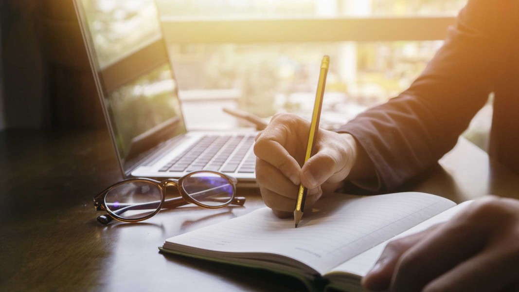 Tips Menulis Kreatif dan Jenis Hasilnya yang Perlu Dipahami