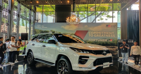 Toyota Pertahankan Dominasi Pasar Otomotif Nasional Menyongsong Tahun 2026