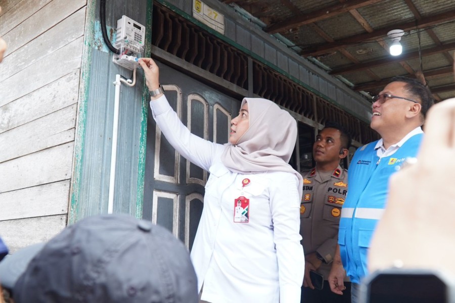 Menyulut Energi Kebaikan Ramadhan Yang Tak Akan Pernah Padam Menyinari Rumah Rakyat Indonesia Selamanya PLN UIP Nusra