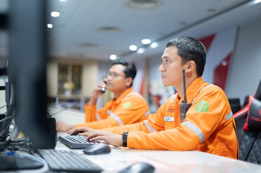 PLN Indonesia Power Pastikan Pasokan Listrik Aman 19,5 Gigawatt Selama Ramadhan 2025