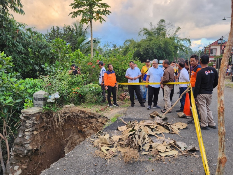 Pemprov Jawa Timur Sigap Tangani Kerusakan Infrastruktur di Trenggalek Akibat Hujan Lebat