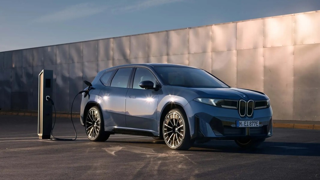 BMW iX3 2026 Siap Dominasi Segmen SUV Listrik