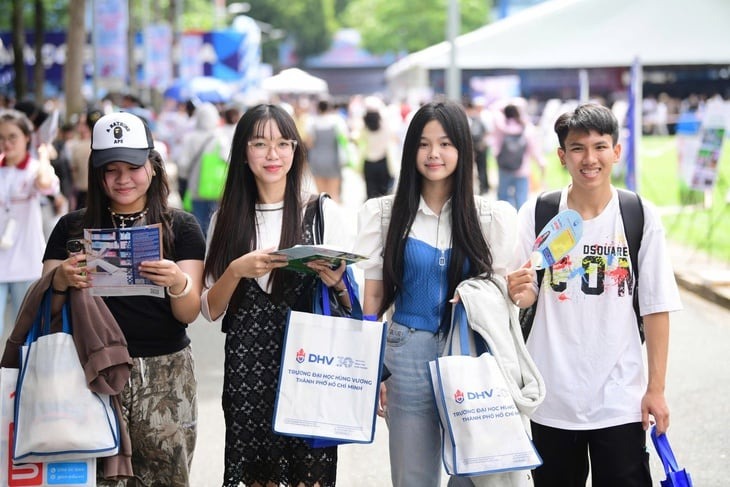 Inovasi Penerimaan Mahasiswa 2026 Hadirkan 600 Stan Konsultasi 8 Maret 2026