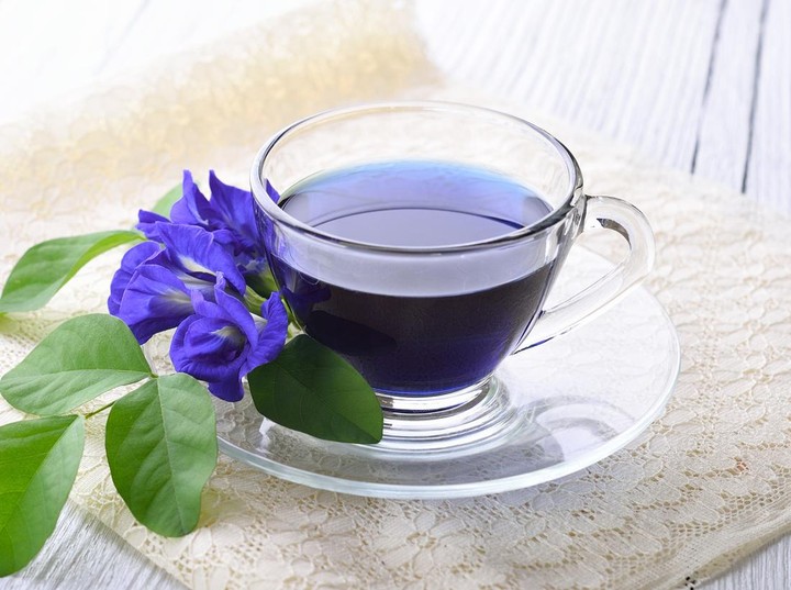 4 Cara Kreatif Mengolah Bunga Telang Menjadi Sajian Menarik