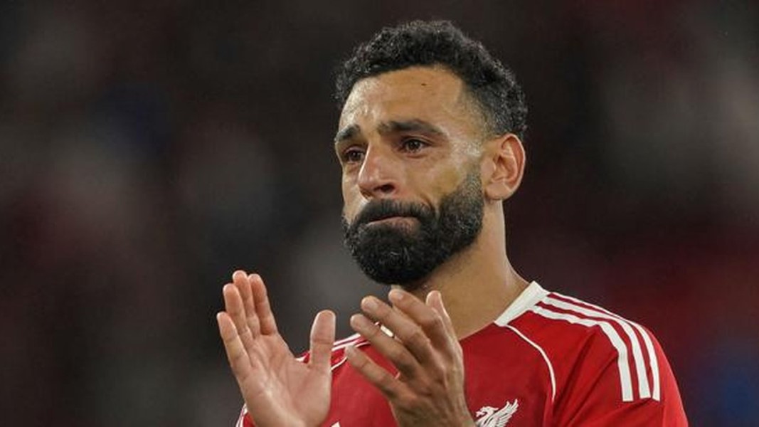 Krisis Liverpool, Carragher Kritik Salah, Heskey Bela Sang Bintang