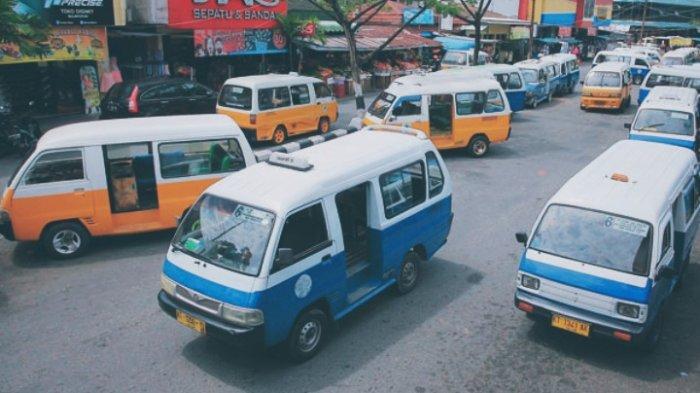 Semangat Sopir Angkot Balikpapan Terus Hidup di Tengah Transportasi Online