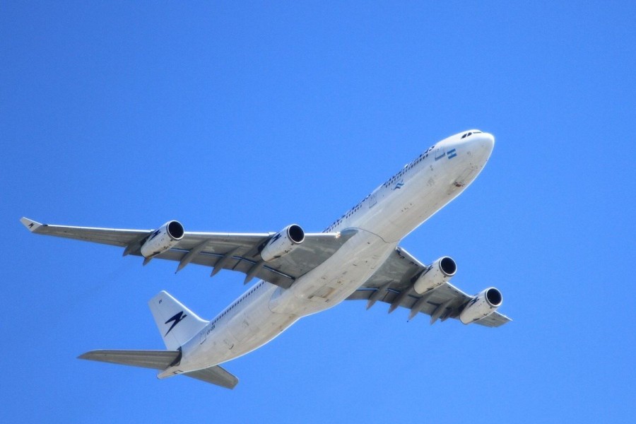 Diskon Tiket Pesawat & Kereta Jelang Lebaran 2026: Strategi Baru Redam Biaya Mudik