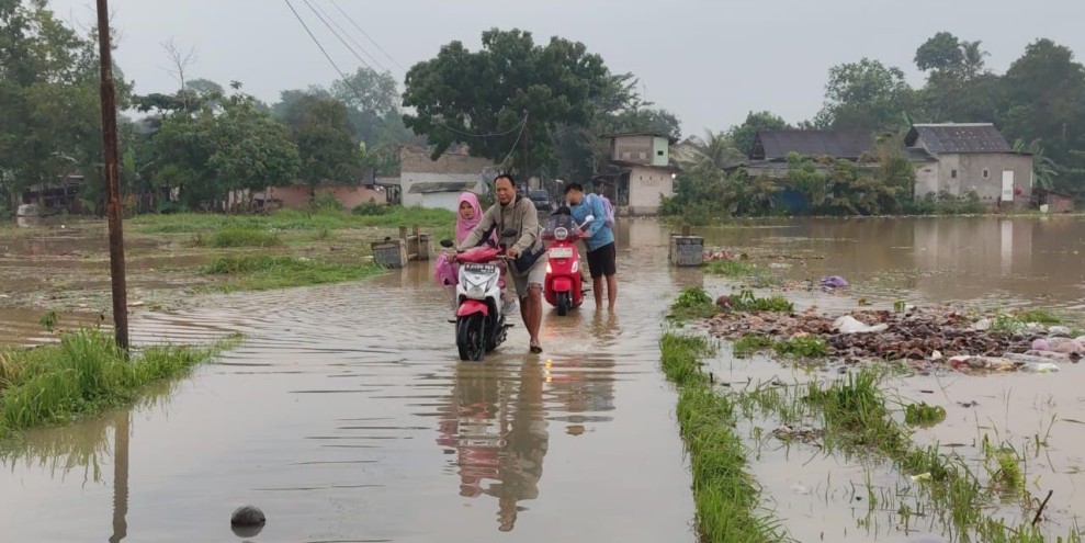 Warga Perumahan Maharta Tangsel Kecewa Hadapi Banjir Berulang, Pemerintah Dinilai Abai: Kami Harus Cari Solusi Sendiri