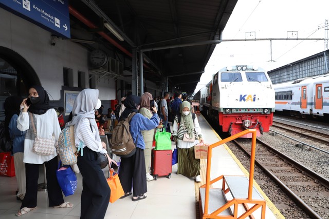 KAI Berlakukan Berhenti Luar Biasa Sejumlah Perjalanan Kereta Api: Ini Stasiun Alternatifnya