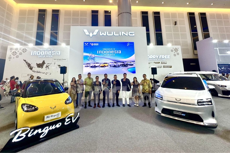 Kendaraan Listrik Wuling Mitra EV Debut di GIIAS Surabaya 2025