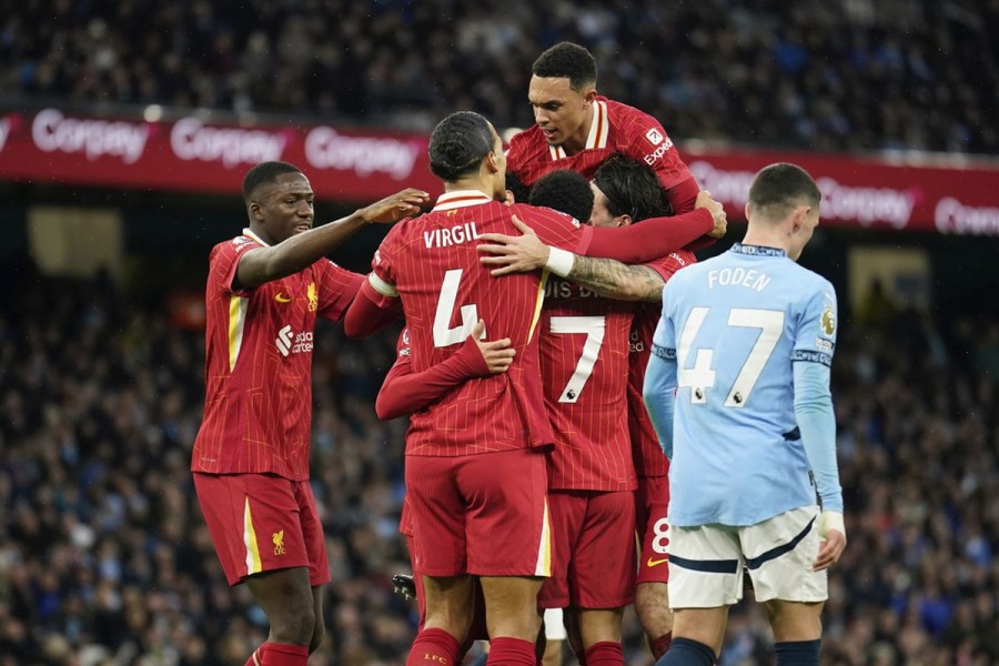 Roy Keane: Liga Inggris Sudah Selesai, Liverpool Nyaris Juara!