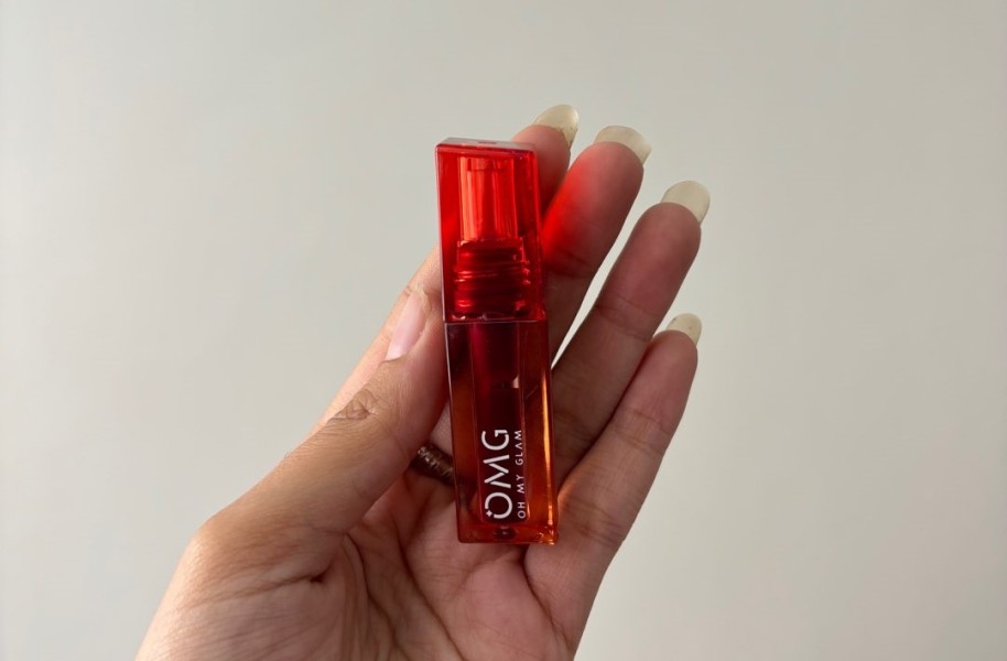 Pilihan Warna Lipstik OMG Untuk Bibir Gelap