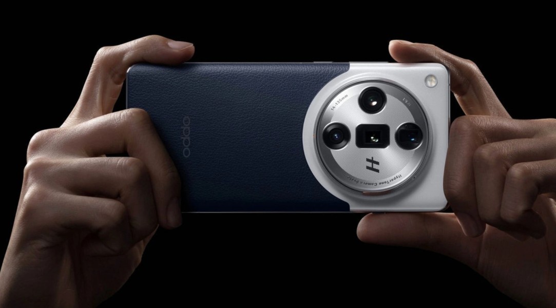 OPPO Kamera DSLR dan RAM Besar